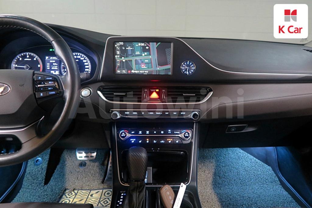 2018 HYUNDAI GRANDEUR IG AZERA 2.2 DIESEL PREMIUM - 8