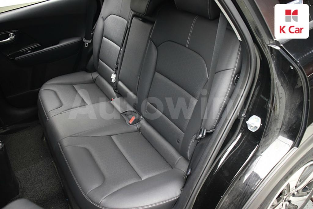 2017 KIA NIRO PRESTIGE - 15