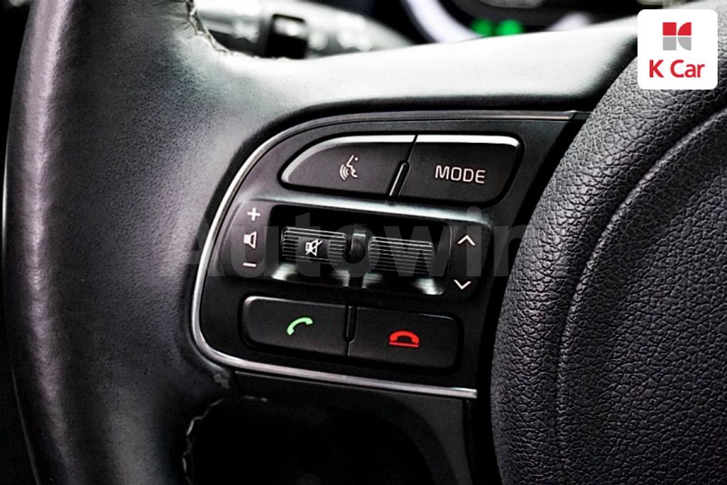 2017 KIA NIRO PRESTIGE - 17