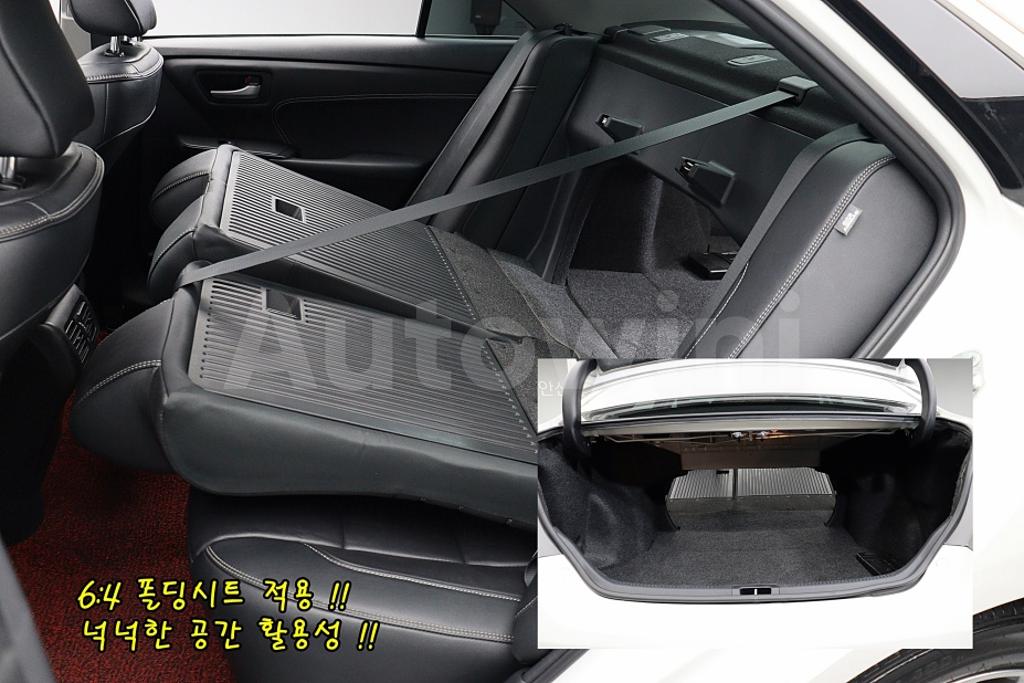 2017 TOYOTA  CAMRY 2.5 XLE - 19