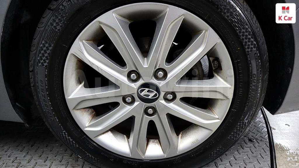 2016 HYUNDAI  AVANTE ELANTRA 1.6 GDI MORDERN - 8