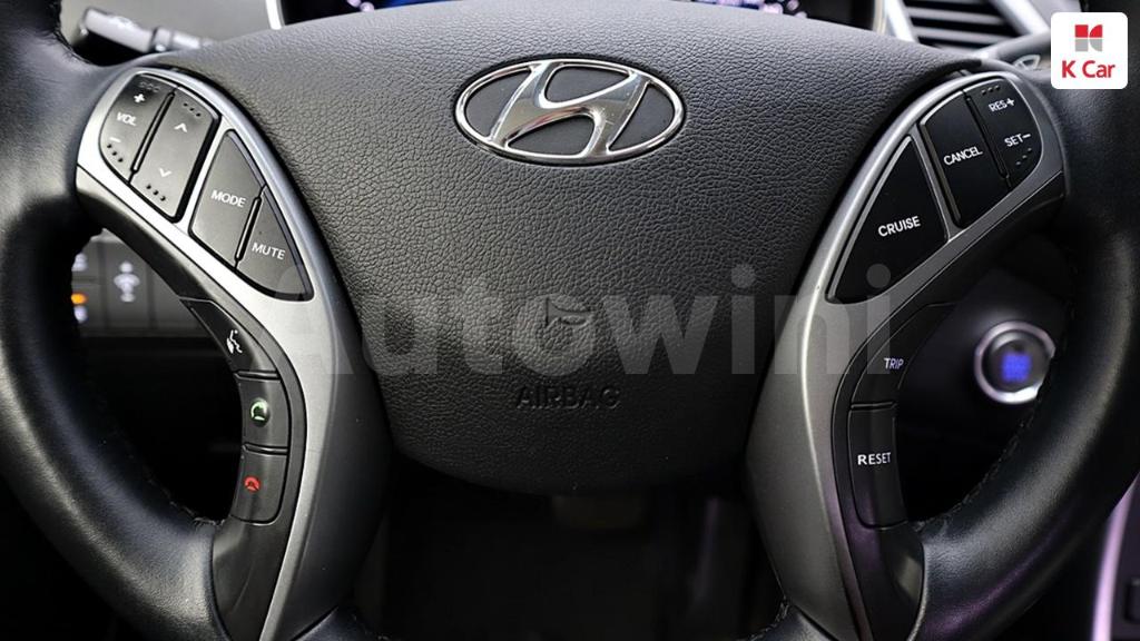 2016 HYUNDAI  AVANTE ELANTRA 1.6 GDI MORDERN - 19