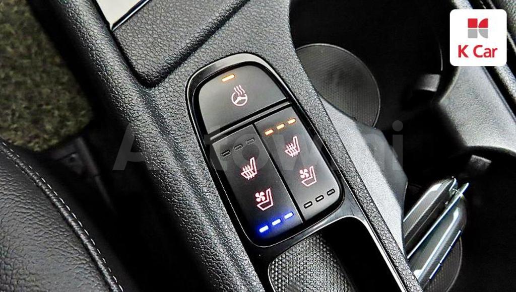 2017 KIA NIRO PRESTIGE - 24