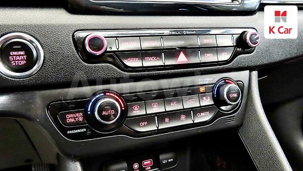 2017 KIA NIRO PRESTIGE - 26