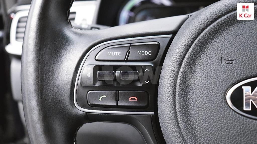 2018 KIA NIRO PRESTIGE - 28