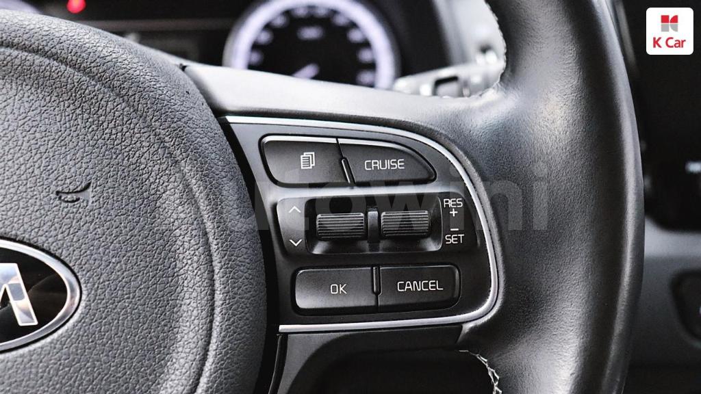 2018 KIA NIRO PRESTIGE - 29