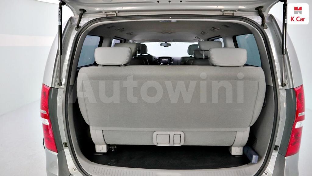 2019 HYUNDAI GRAND STAREX H-1 12 SEATS - 10