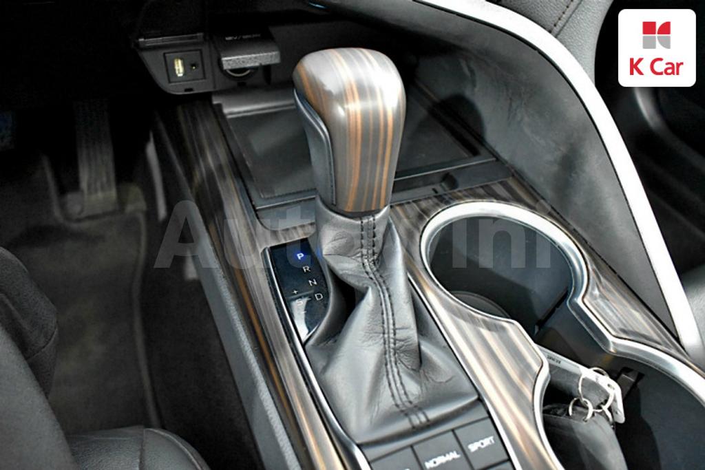 2018 TOYOTA  CAMRY 2.5 HYBRID - 13