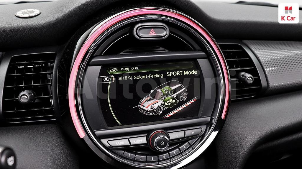 2016 MINI COOPER D MID - 21