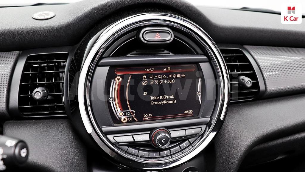 2016 MINI COOPER D MID - 23