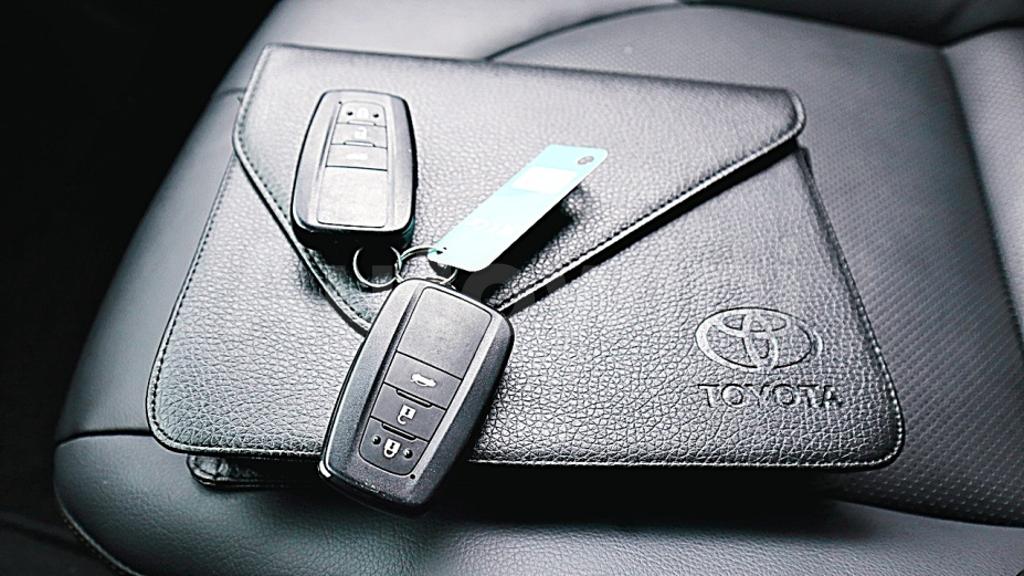 2018 TOYOTA  CAMRY 2.5 HYBRID - 29