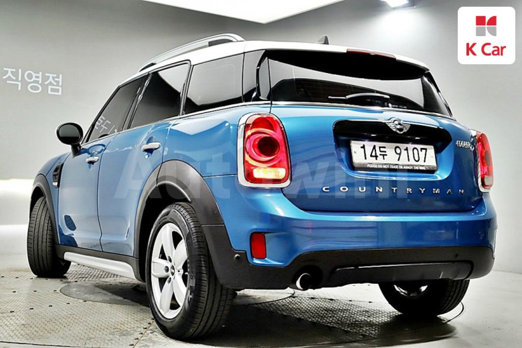 WMWYT9105J3E49753 2018 MINI COOPER COUNTRYMAN D BASIC-3