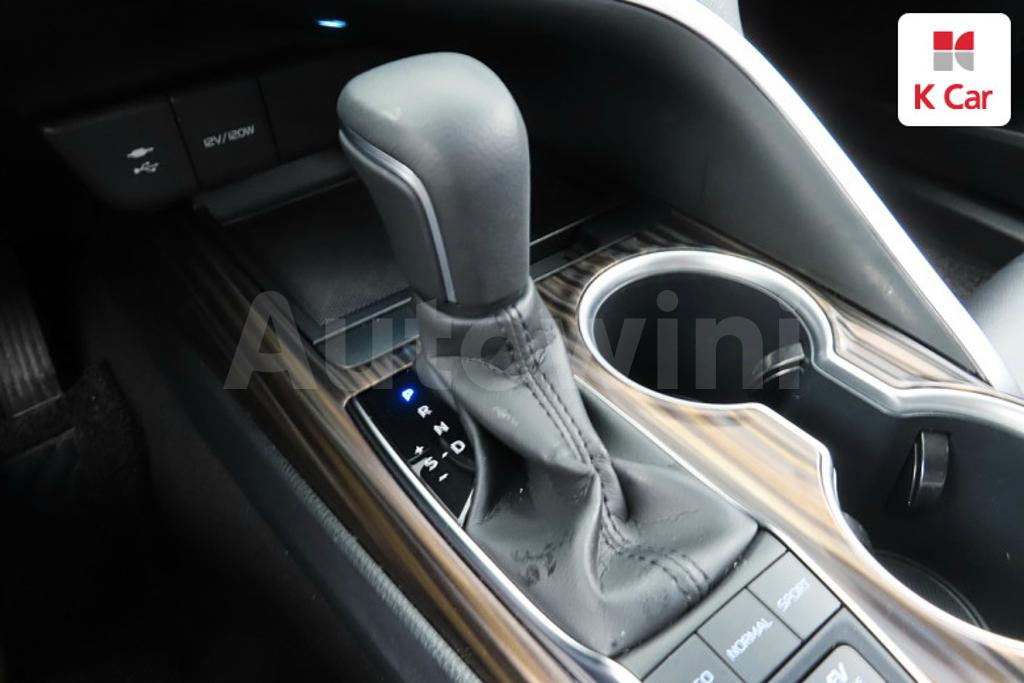 2020 TOYOTA  CAMRY 2.5 HYBRID - 16
