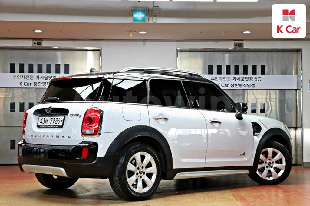 WMWYU1103J3E83804 2018 MINI COOPER COUNTRYMAN D ALL4-1