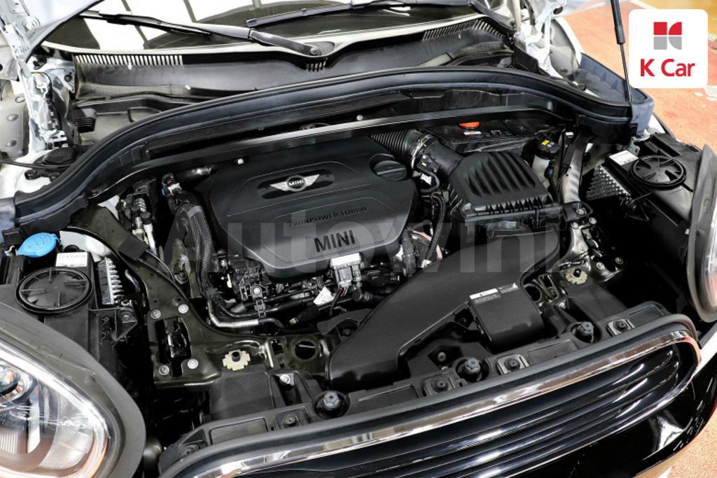 2018 MINI COOPER COUNTRYMAN D ALL4 - 19