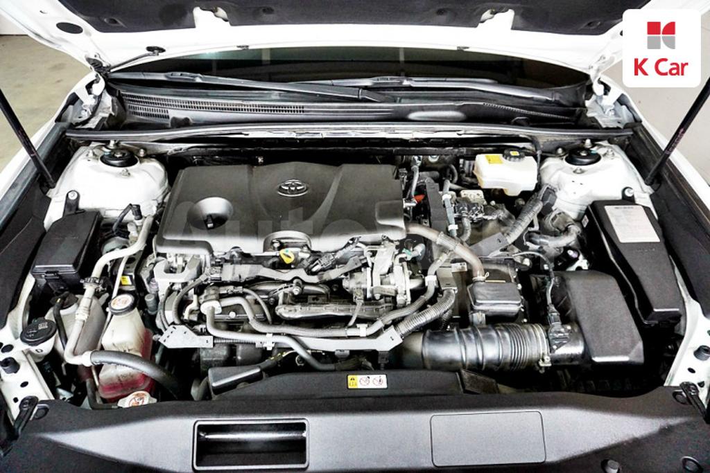 2018 TOYOTA  CAMRY 2.5 HYBRID - 18
