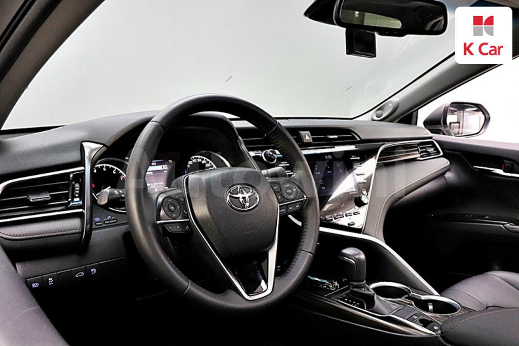 2018 TOYOTA  CAMRY 2.5 - 8