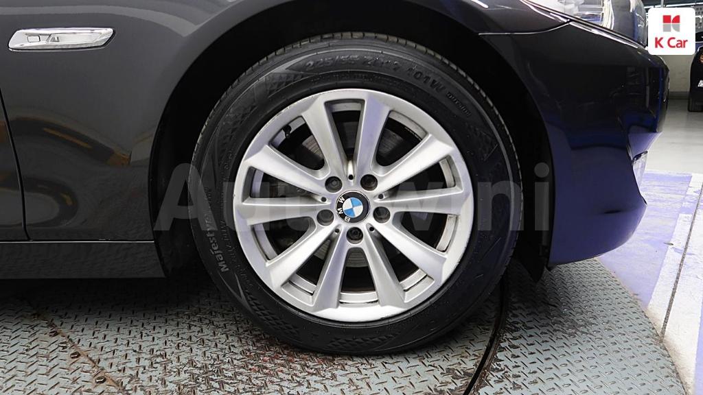 2011 BMW 5 SERIES F10  528I - 7