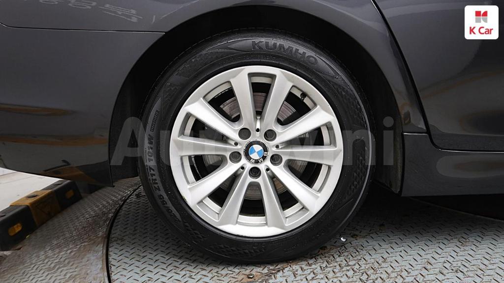 2011 BMW 5 SERIES F10  528I - 8
