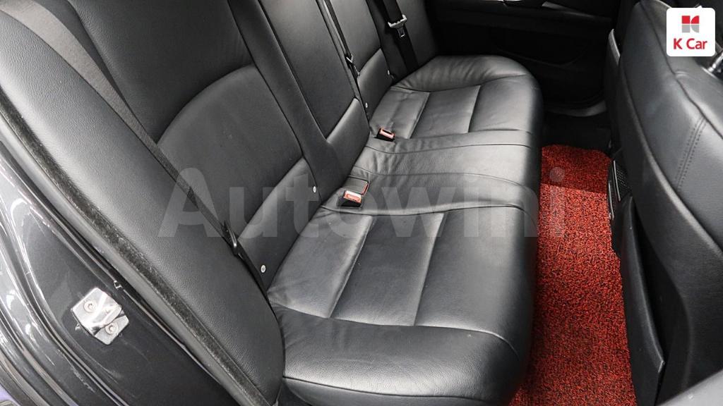 2011 BMW 5 SERIES F10  528I - 11