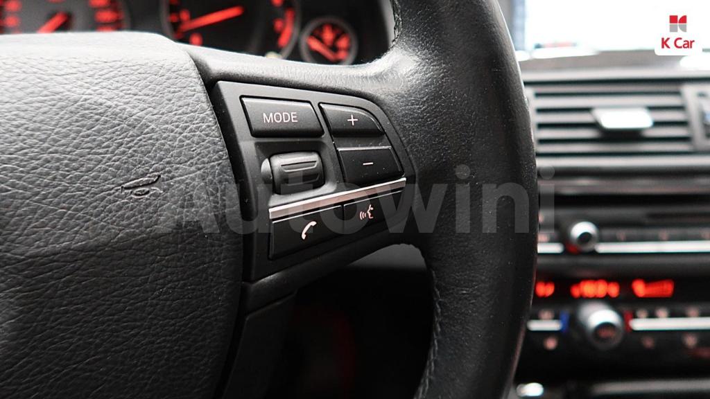 2011 BMW 5 SERIES F10  528I - 18