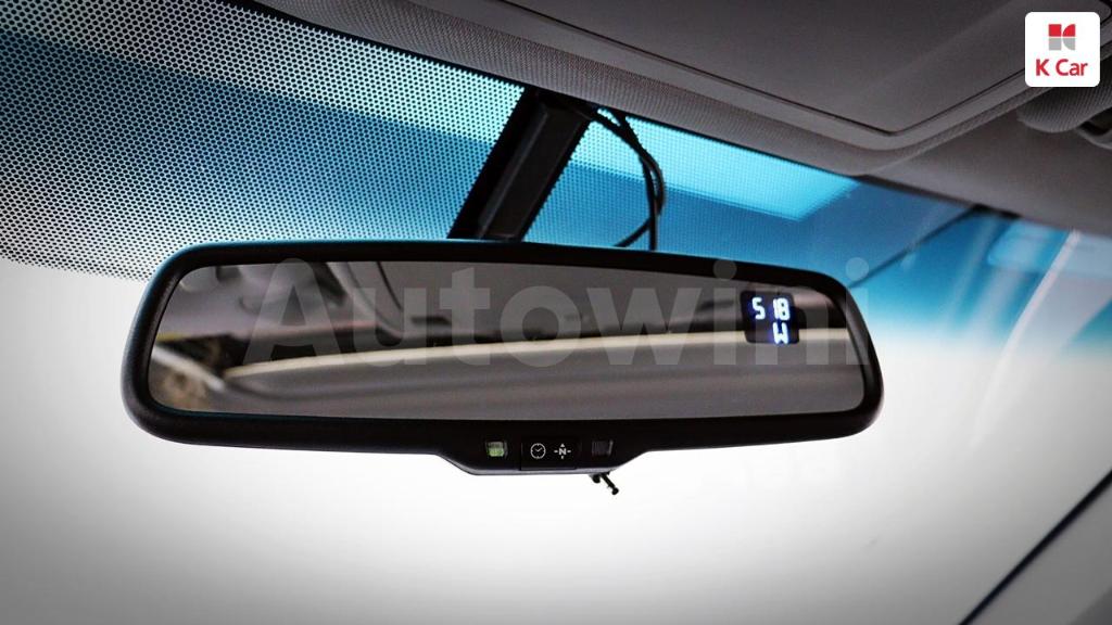 2015 TOYOTA  CAMRY 2.5 XLE - 19