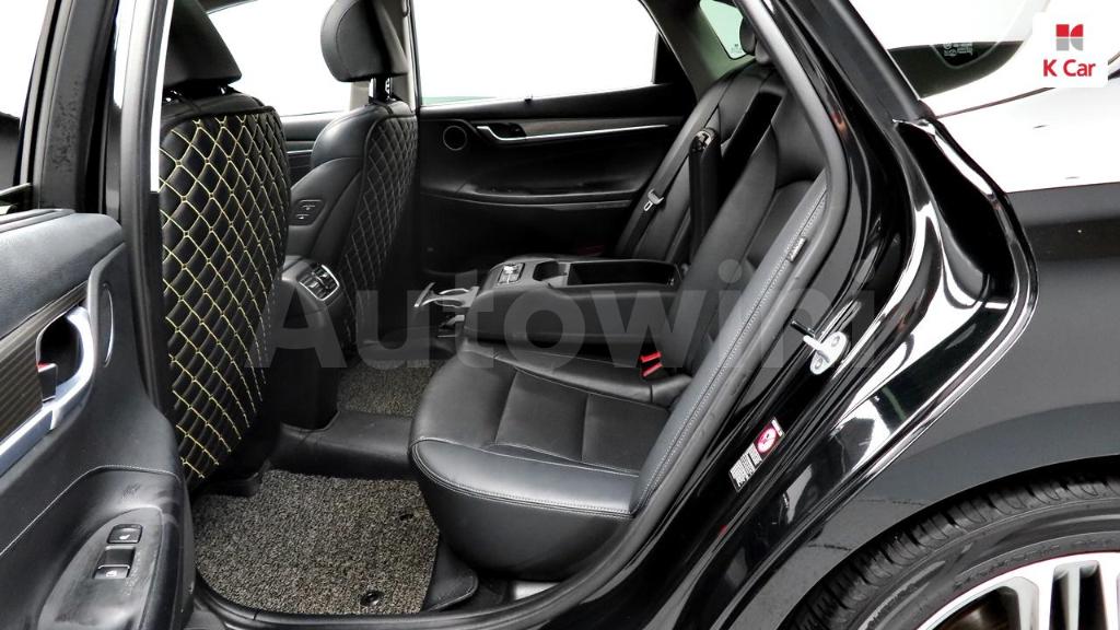 2018 HYUNDAI GRANDEUR IG AZERA 3.0 LPI EXCLUSIVE () - 14