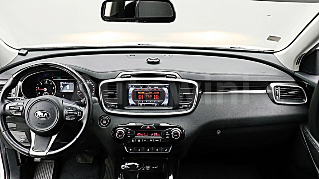 2015 KIA  SORENTO DIESEL 2.0 2WD - 17