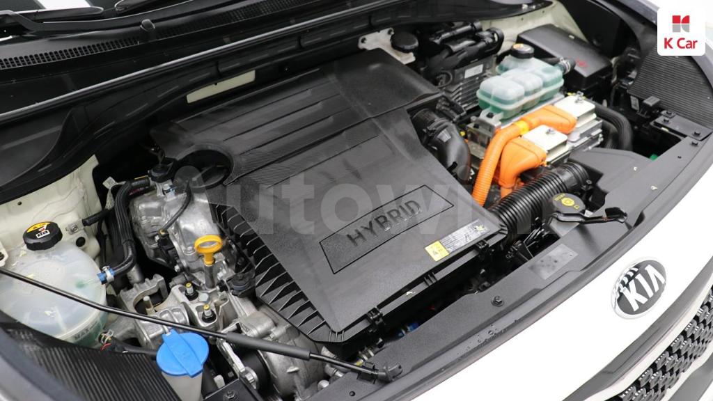 2018 KIA NIRO PRESTIGE - 9