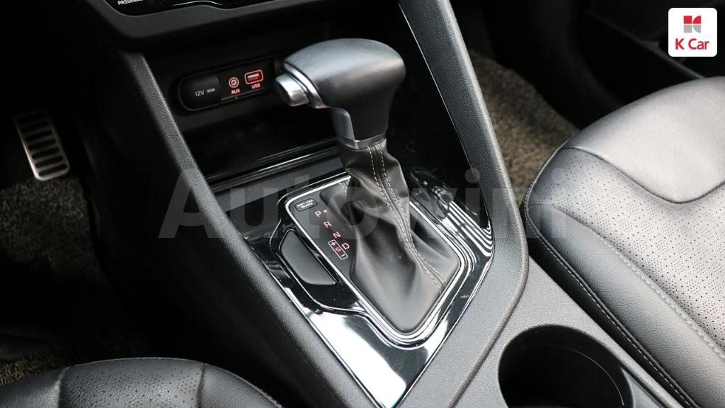 2018 KIA NIRO PRESTIGE - 15