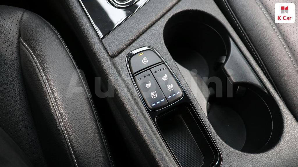 2018 KIA NIRO PRESTIGE - 26