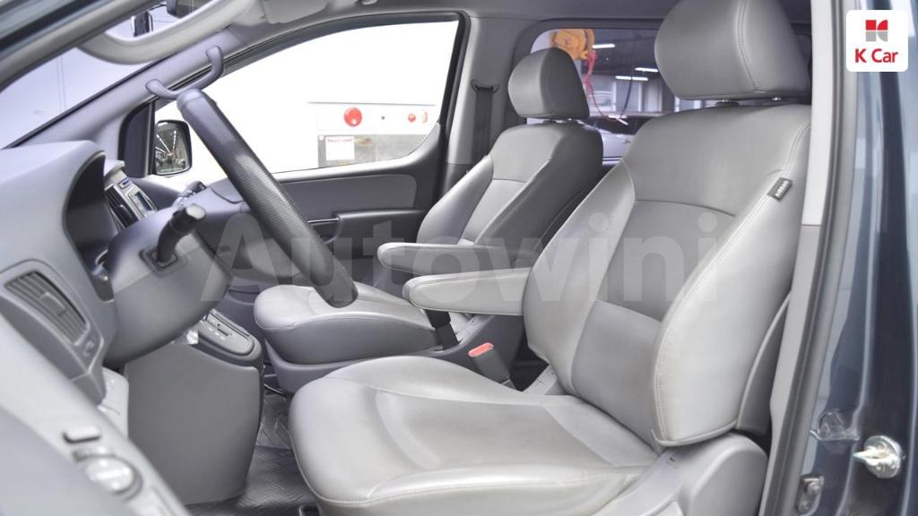 2017 HYUNDAI GRAND STAREX H-1 5 SEATS VAN - 12