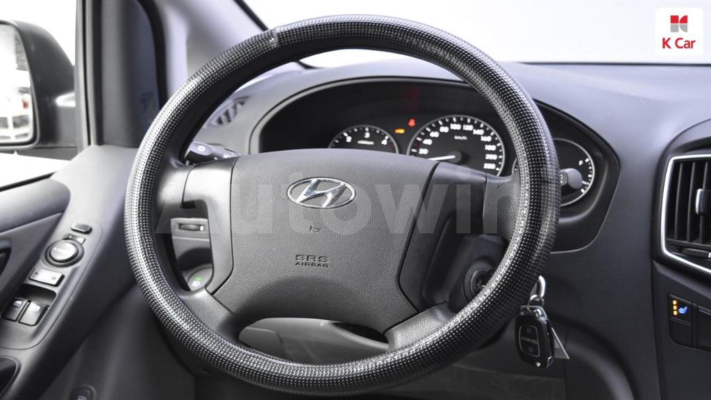 2017 HYUNDAI GRAND STAREX H-1 5 SEATS VAN - 18