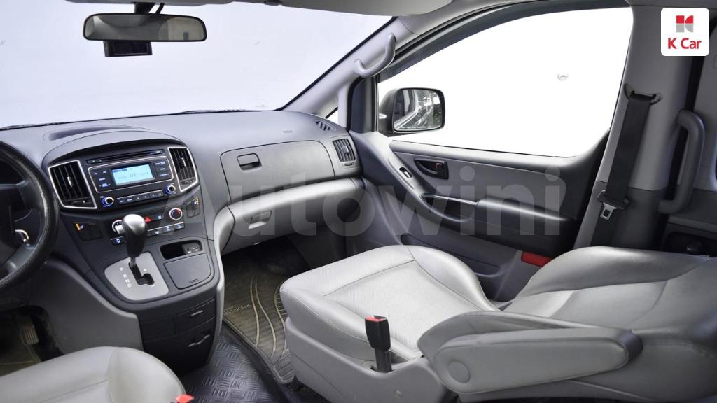2017 HYUNDAI GRAND STAREX H-1 5 SEATS VAN - 26