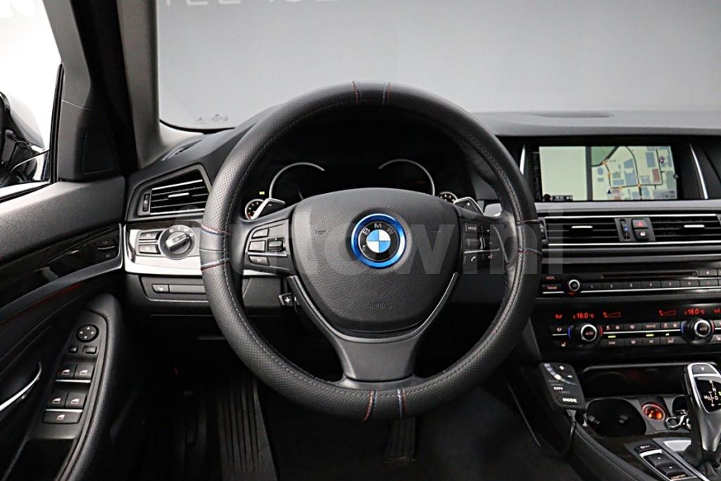 2016 BMW 5 SERIES F10  528I M AERO DYNAMIC - 24