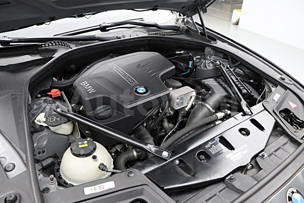 2016 BMW 5 SERIES F10  528I M AERO DYNAMIC - 25