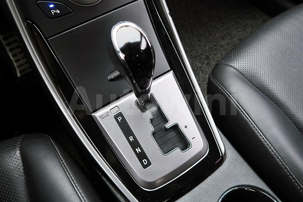 2014 HYUNDAI AVANTE MD ELANTRA M16 GDI PREMIUM - 18