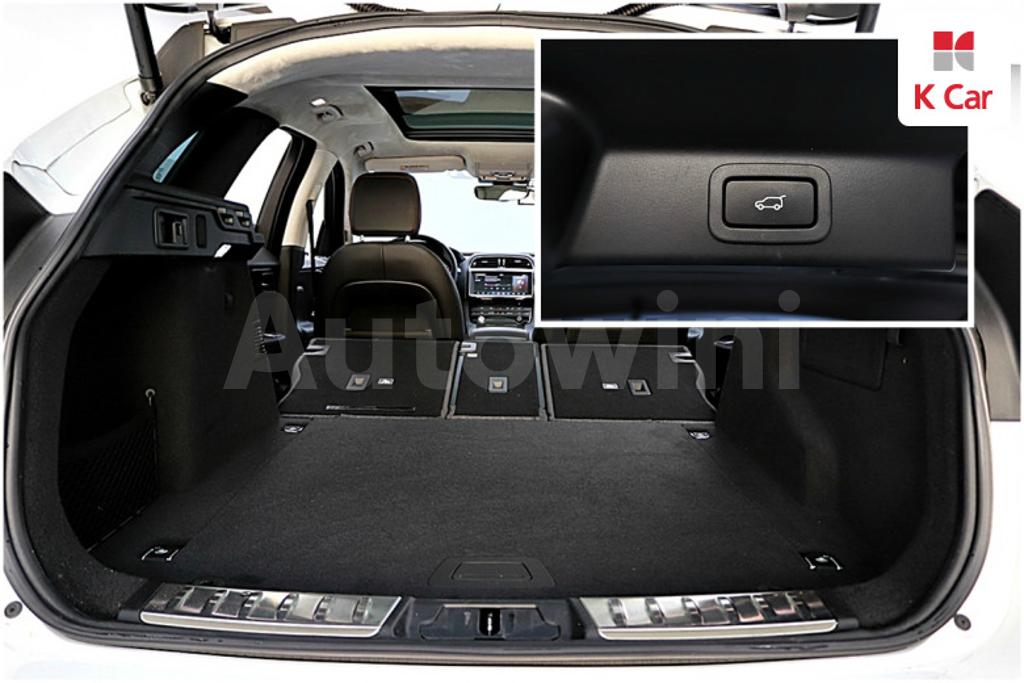2019 JAGUAR F PACE 20D PRESTIGE - 17