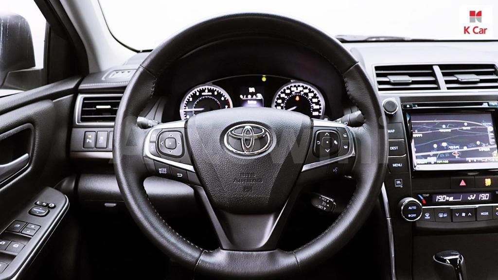 2015 TOYOTA  CAMRY 2.5 XLE - 16