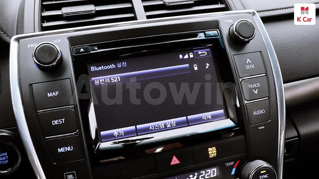 2015 TOYOTA  CAMRY 2.5 XLE - 19