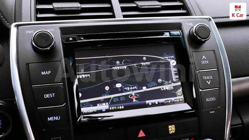 2015 TOYOTA  CAMRY 2.5 XLE - 23