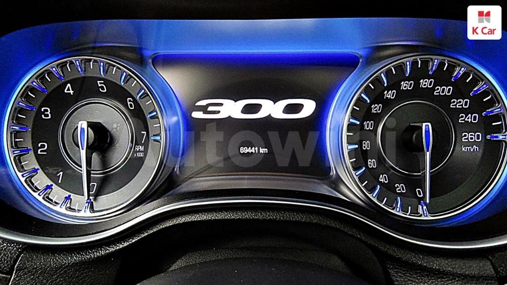 2016 CHRYSLER  300C 3.6 - 16