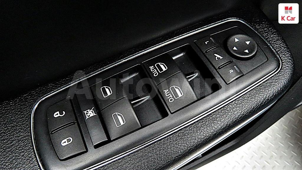 2016 CHRYSLER  300C 3.6 - 27
