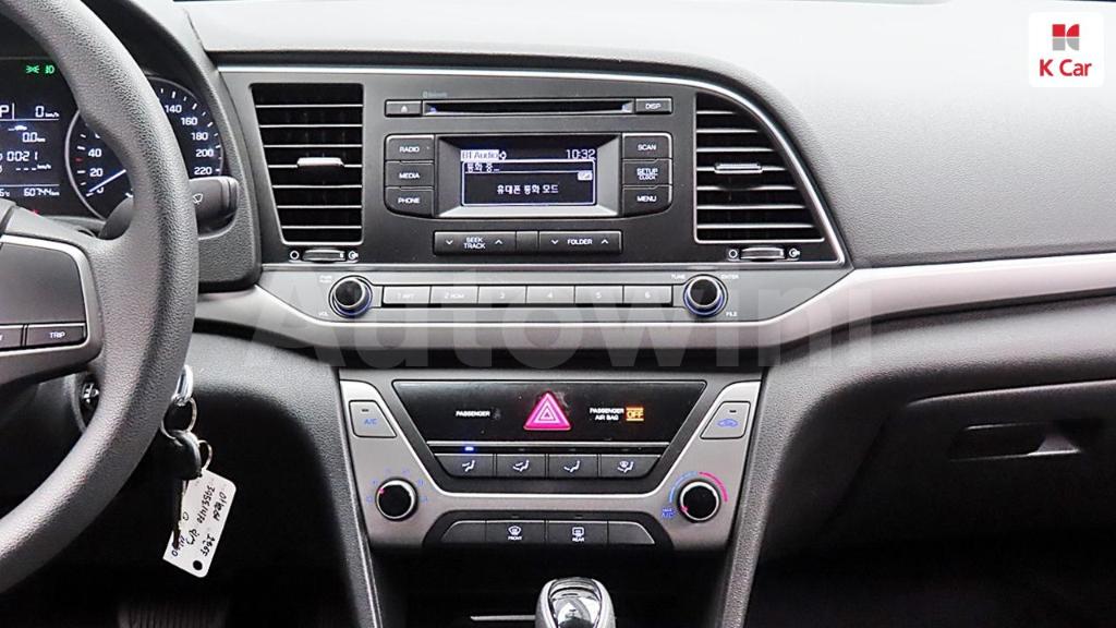 2018 HYUNDAI AVANTE AD ELANTRA 1.6 LPI STYLE() - 17