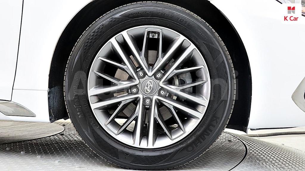 2018 HYUNDAI GRANDEUR IG AZERA 3.0 LPI MORDERN BASIC () - 7