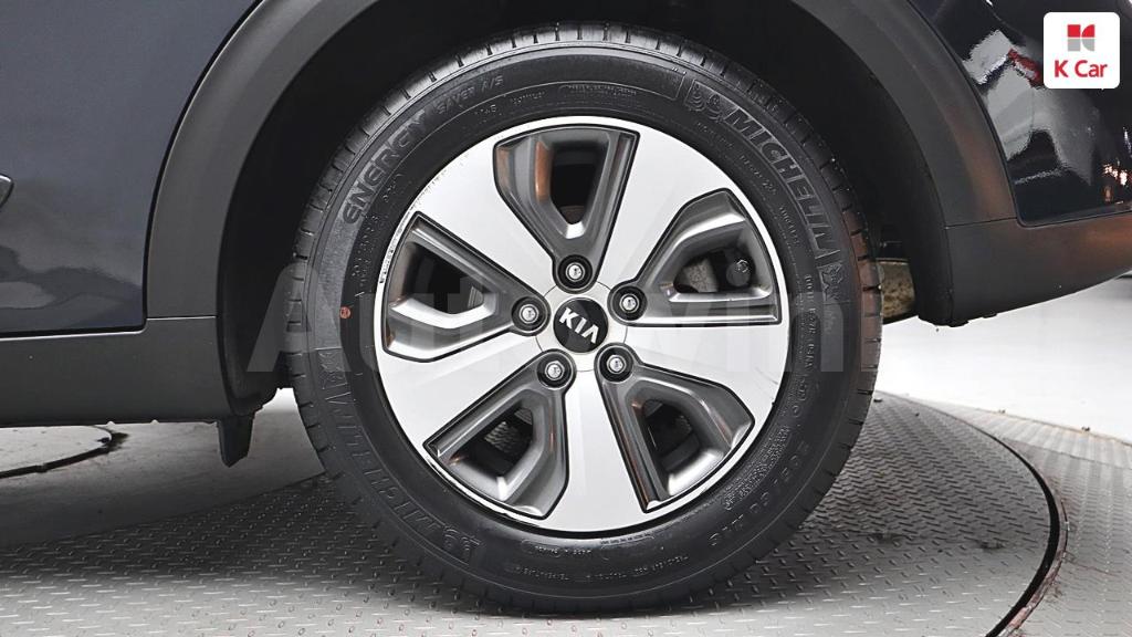 2018 KIA NIRO PRESTIGE - 6
