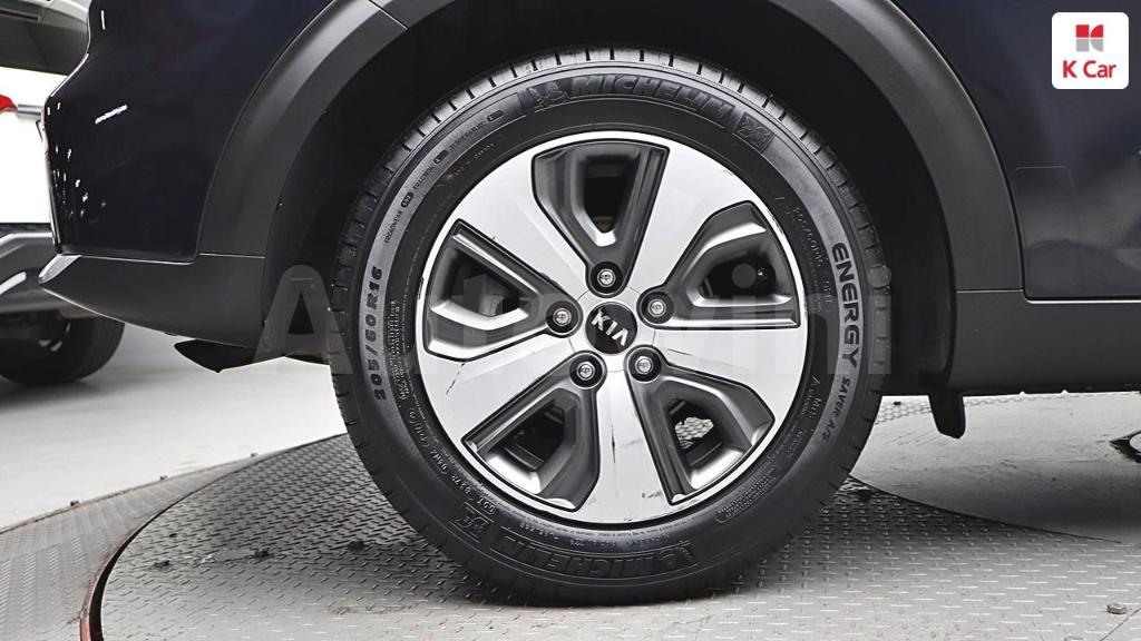 2018 KIA NIRO PRESTIGE - 7