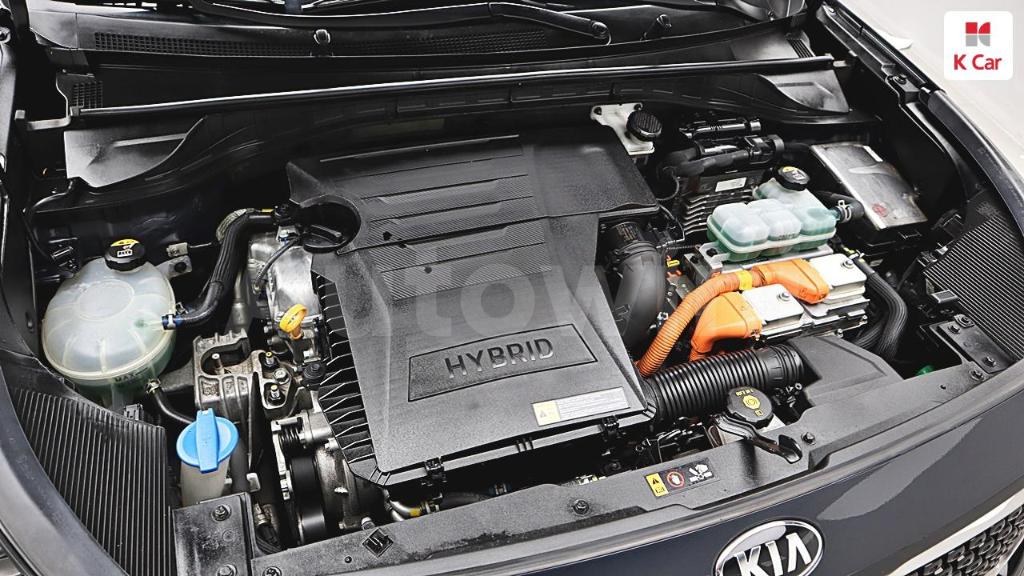 2018 KIA NIRO PRESTIGE - 9