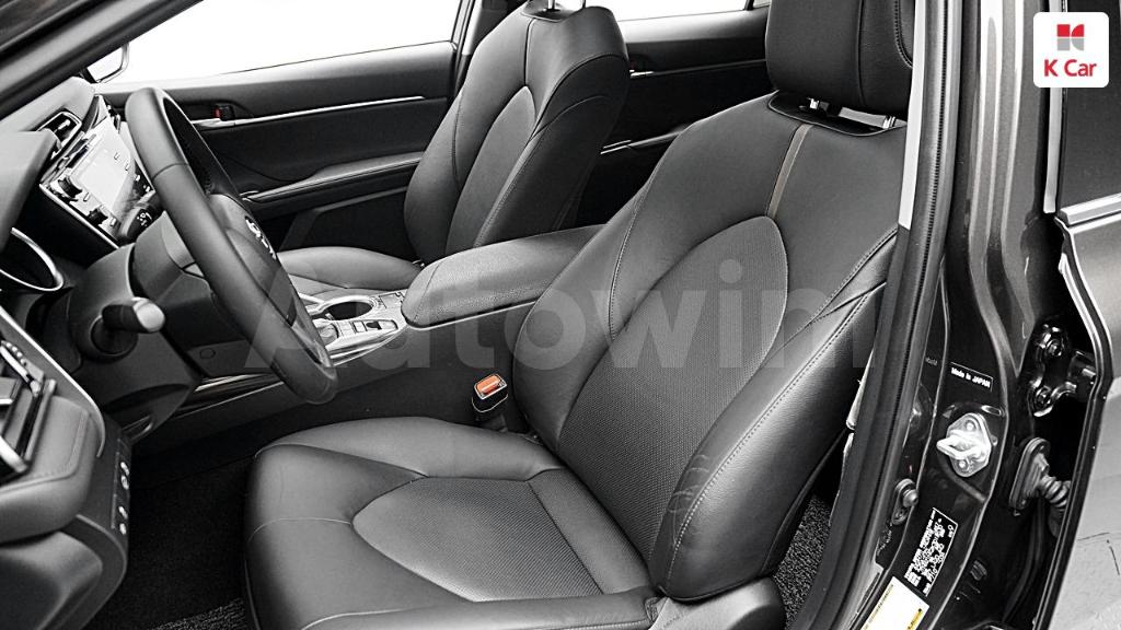 2019 TOYOTA  CAMRY 2.5 HYBRID - 12