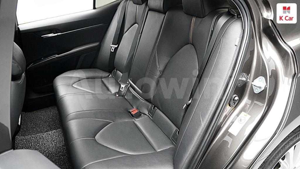 2019 TOYOTA  CAMRY 2.5 HYBRID - 14